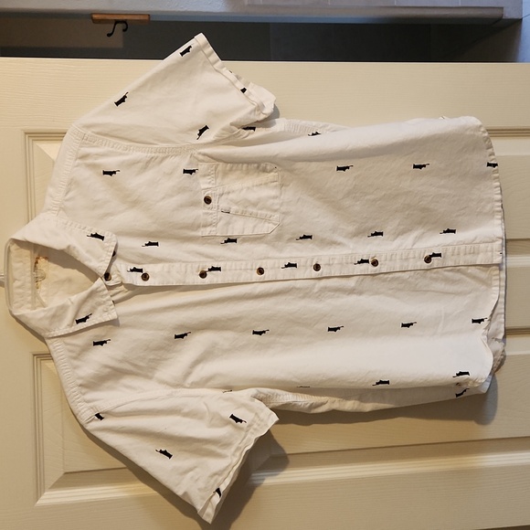 Statue of Liberty short sleeved button up - Picture 1 of 5